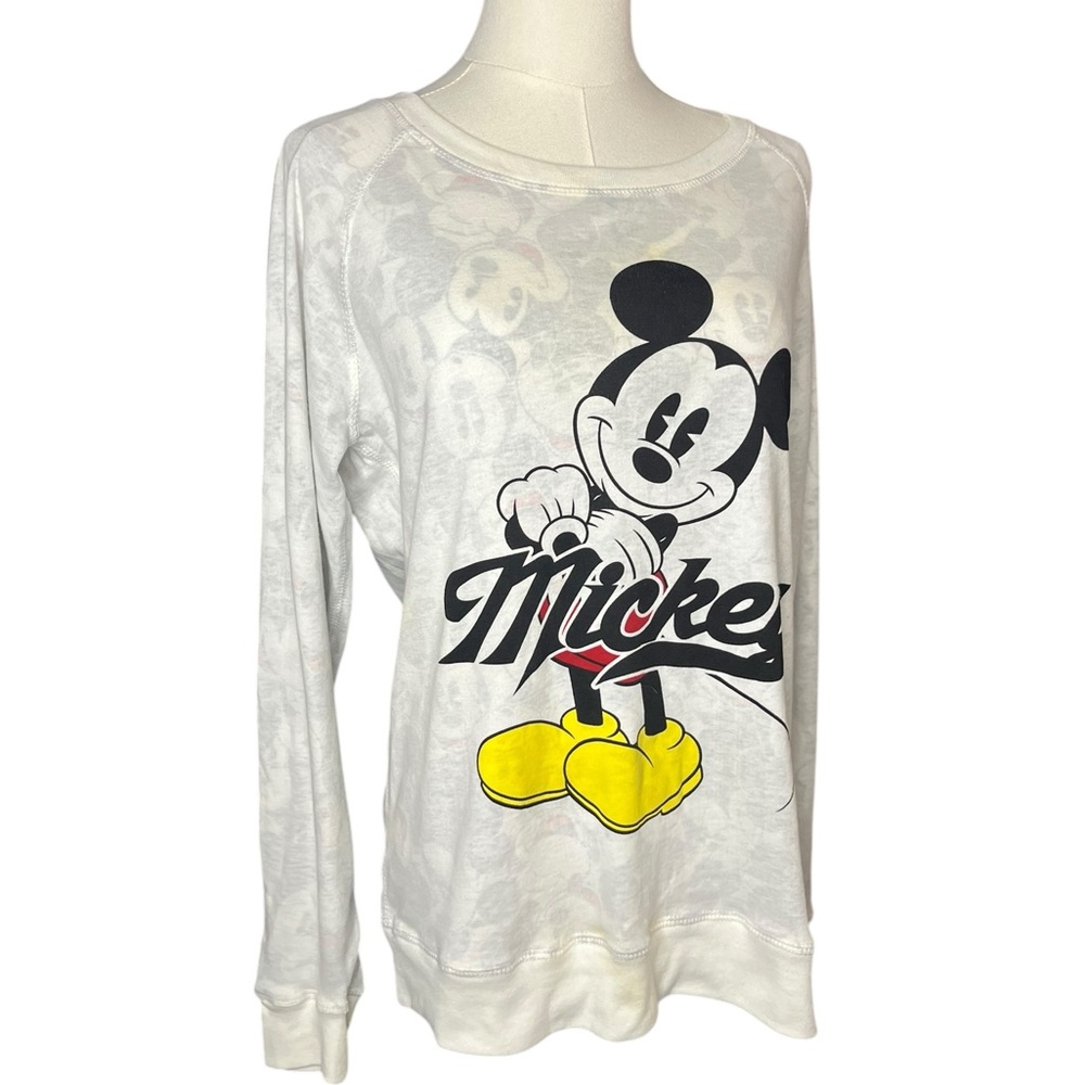 ~ Disney Mickey Sweatshirt
Reversable‎ Pullover All Over
Mickey Mouse Large